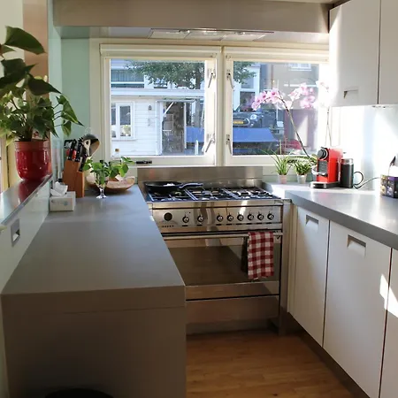 Houseboat Orpheus Konukevi Amsterdam
