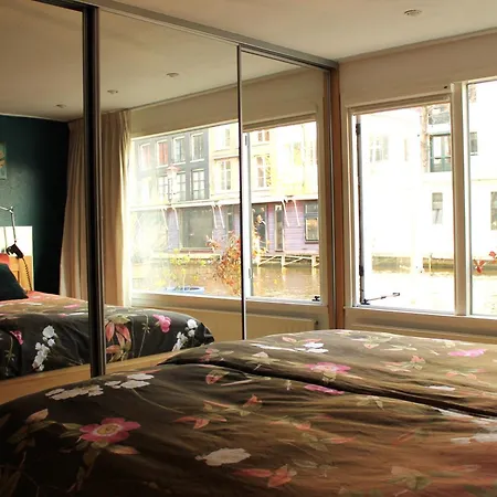 Houseboat Orpheus Pensjonat