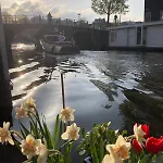 בית הארחה Houseboat Orpheus